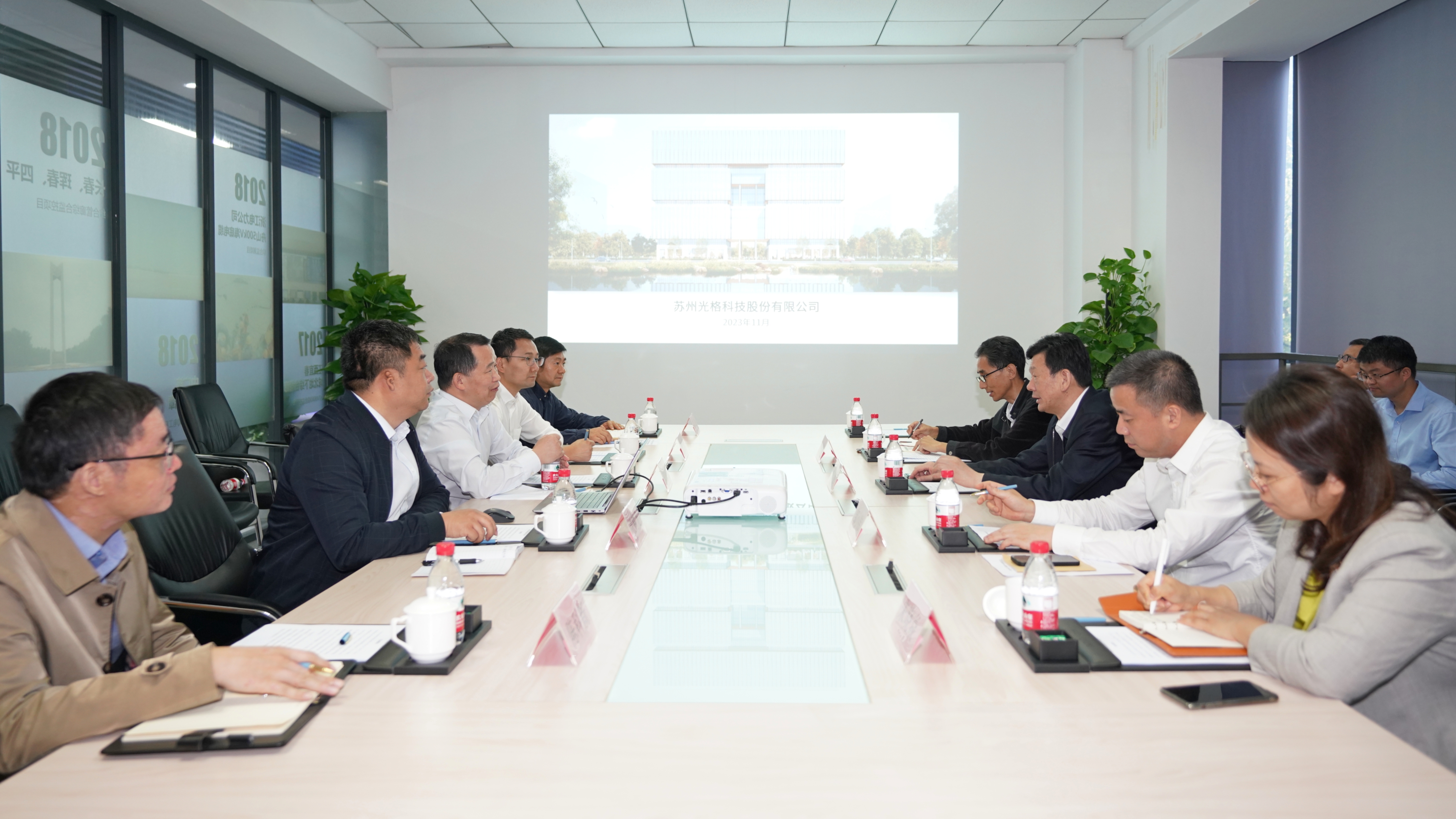 蘇州市委常委、園區(qū)黨工委書(shū)記沈覓一行走訪調(diào)研光格科技